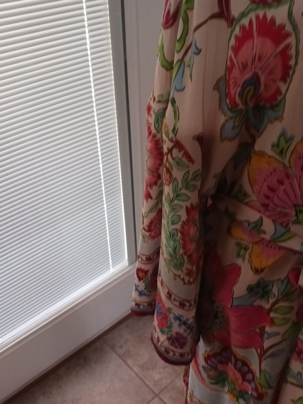 NWT - PRINTED XL KIMONO ROBE WITH BELT - Picture 4 of 7